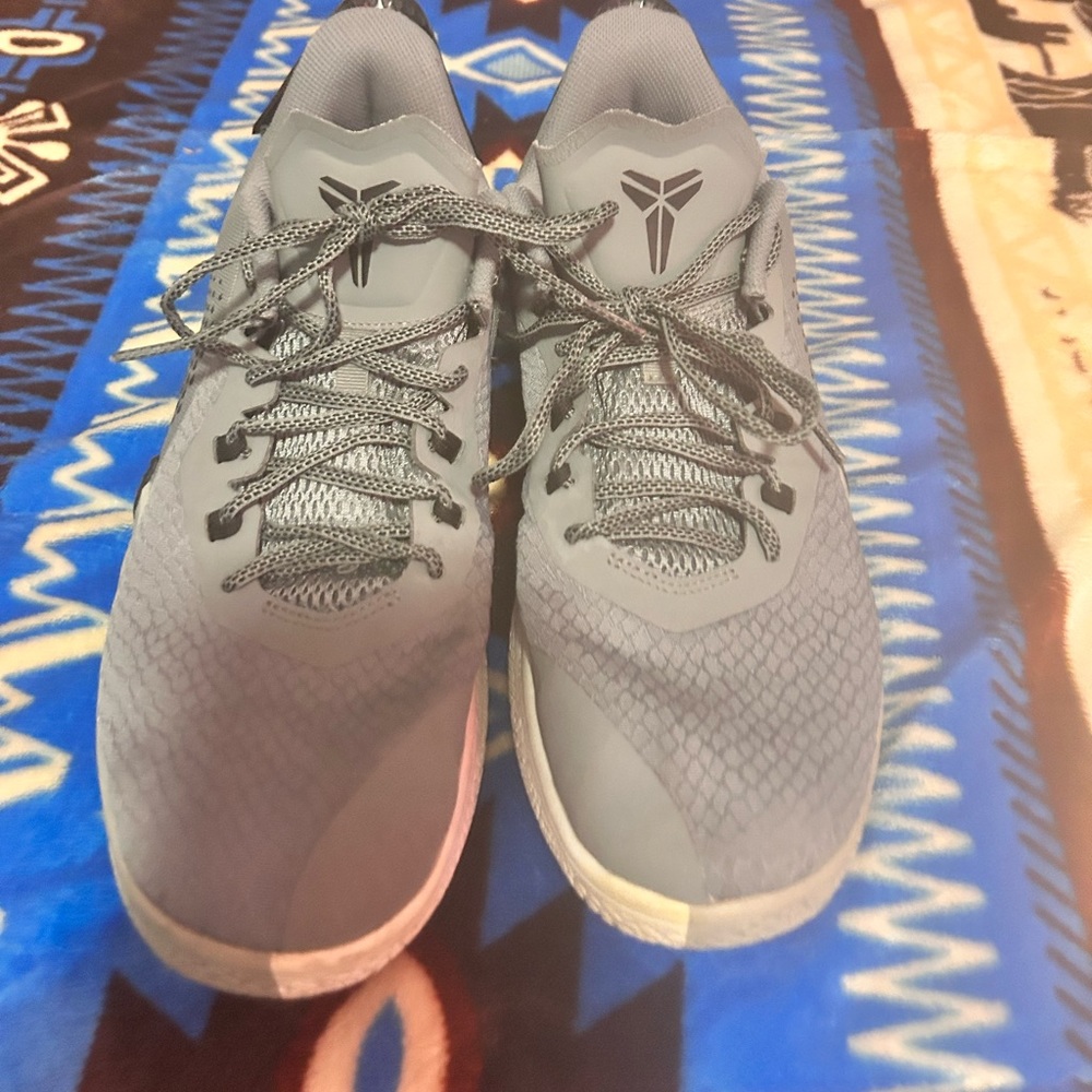 Size 11 they are still in really good shape - Picture 1 of 6